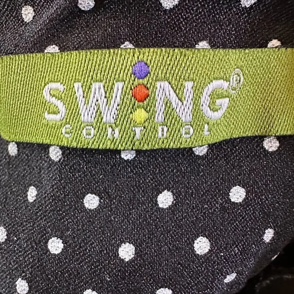 SWING CONTROL Women’s 10” Polka Dot Golf Shorts Black/White Size 4